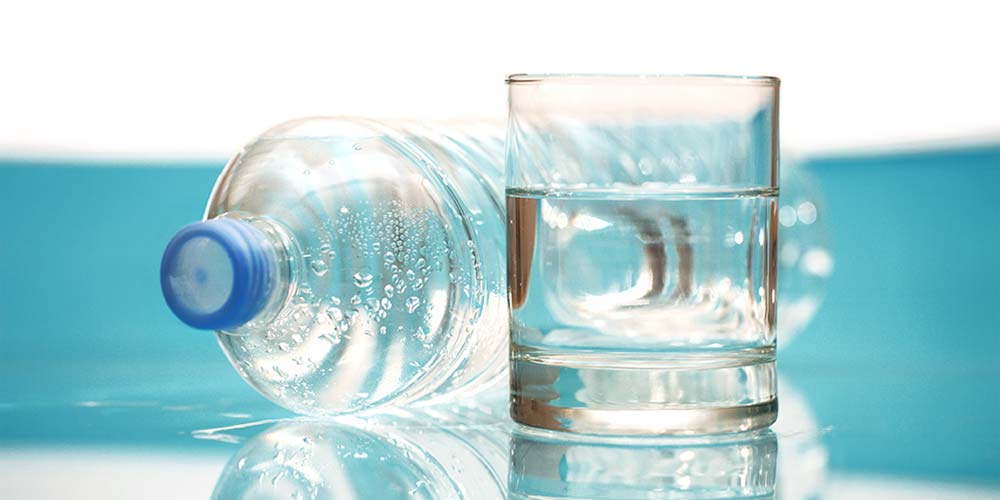 Which One is the Better Option? Bottled Water or Filtered Water!