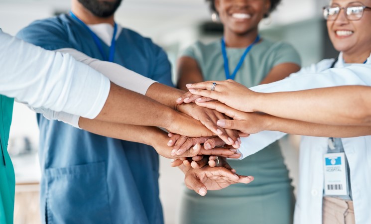The Roles of Nurse Practitioners in Community Medical Teams